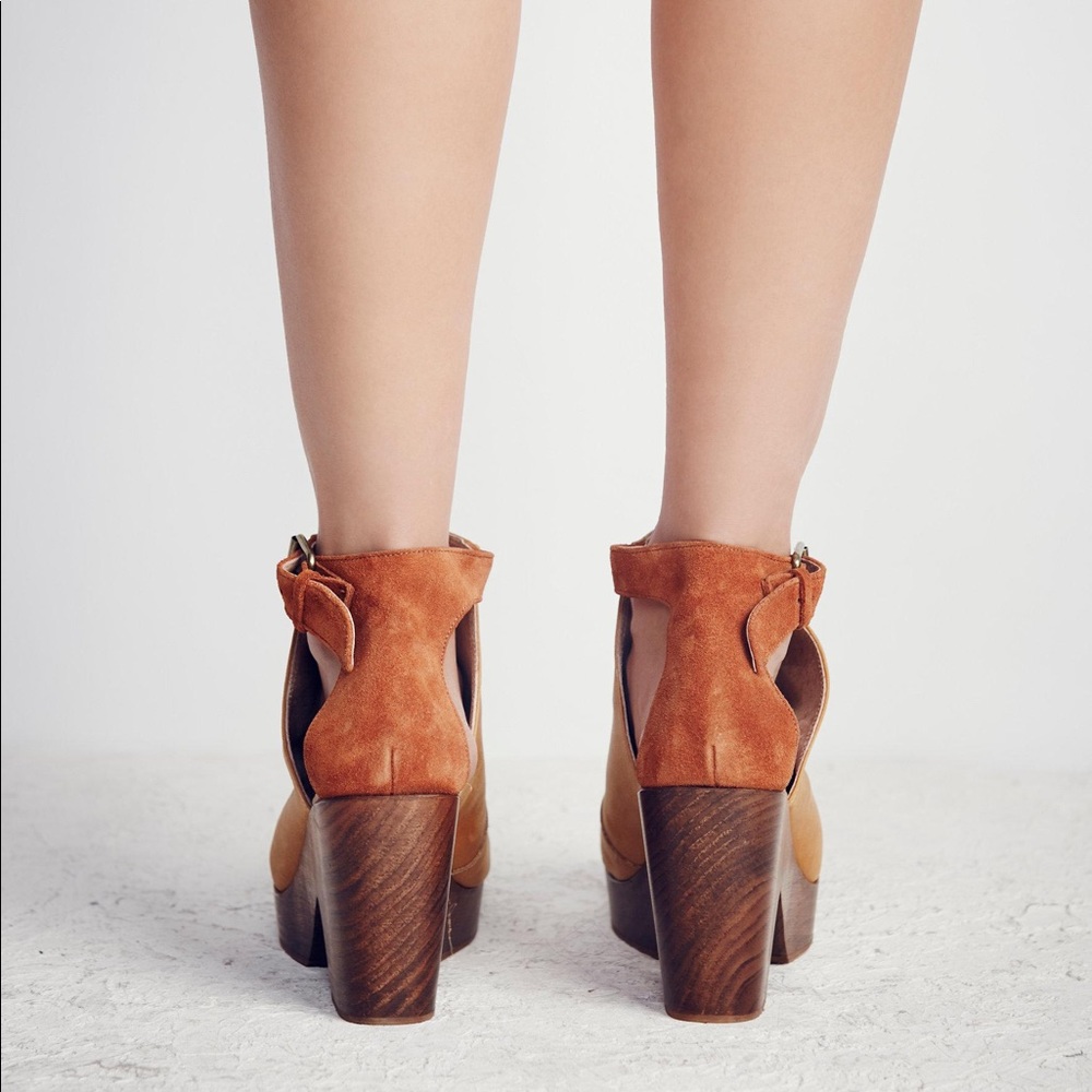 Free People Tan Brown Leather Cutout Mules - Picture 2 of 8